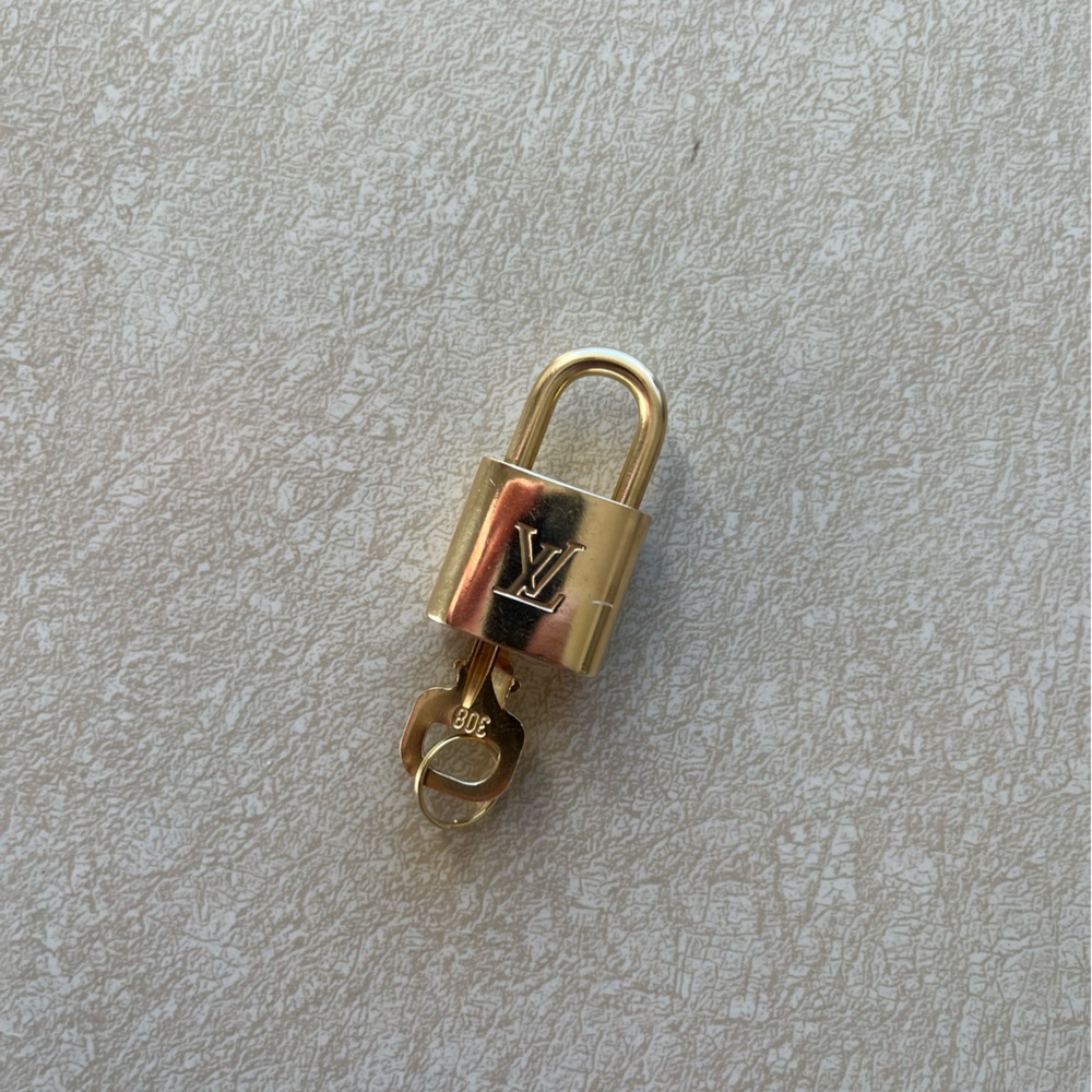 Authentic Louis Vuitton Lock and Key #308